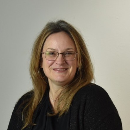 Portrait de Stéphanie Flégeau, conseillère déléguée de Jugon-les-Lacs