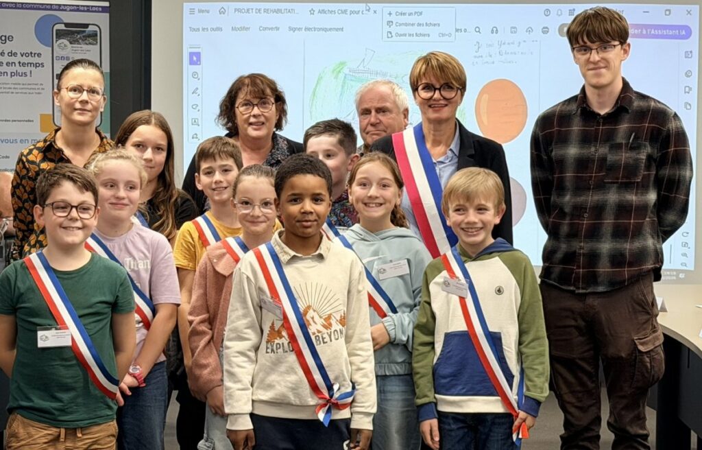 🇫🇷  Le Conseil Municipal des Enfants accueille ses nouveaux élus !
